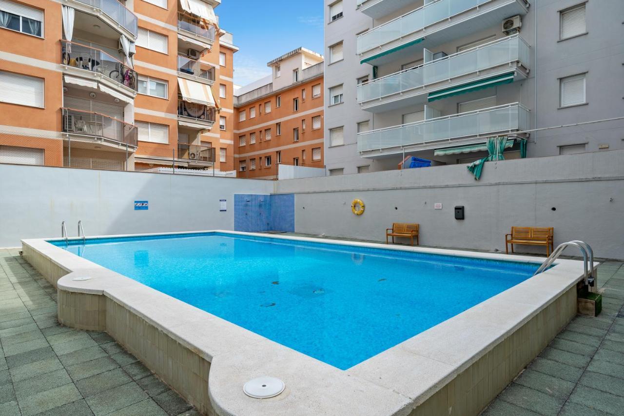 Calafell Beach-Swimingpool Apart Bagian luar foto