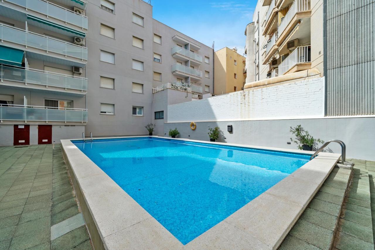 Calafell Beach-Swimingpool Apart Bagian luar foto